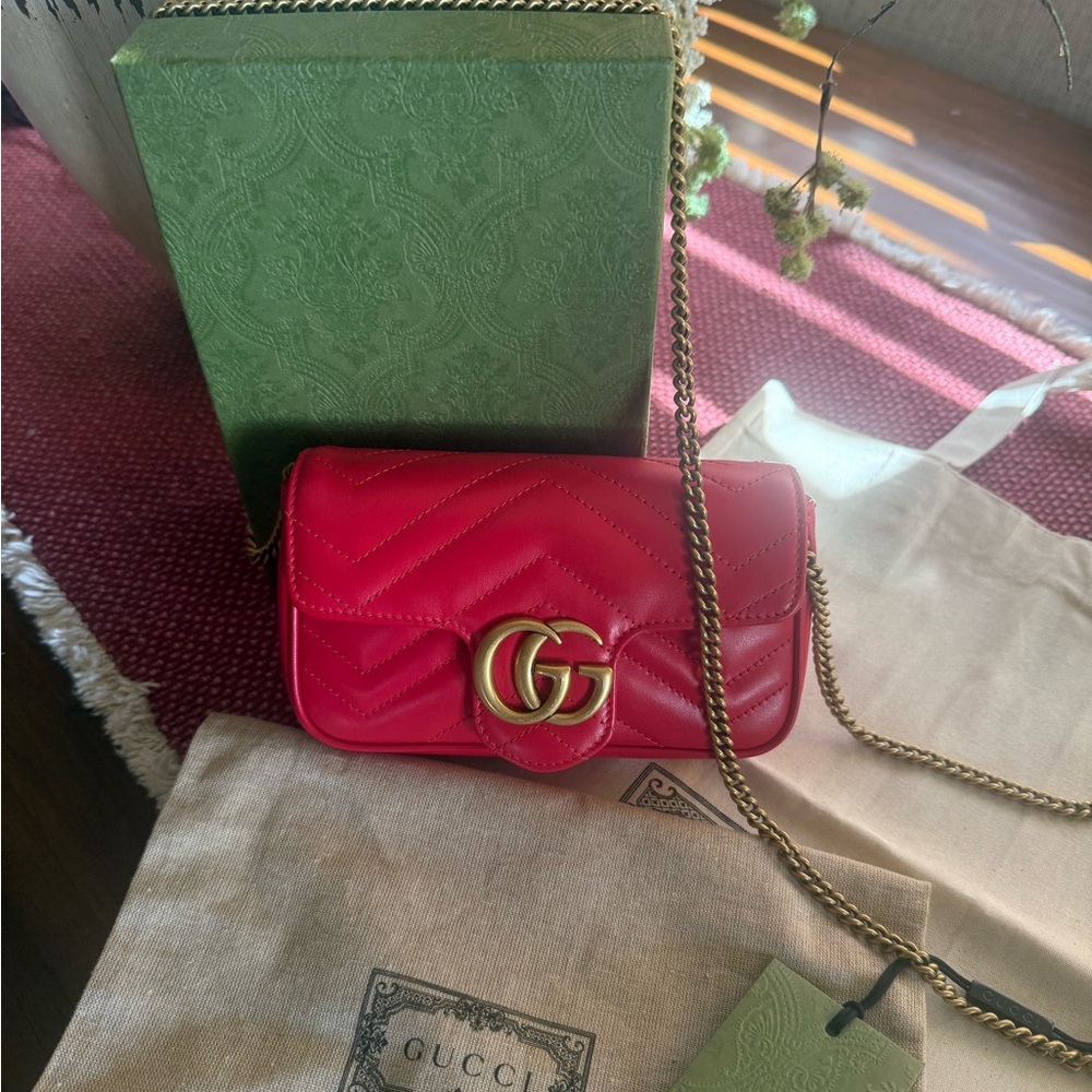 Beautiful Gucci Red Matelasse Chevron GG Marmont Super Mini Bag